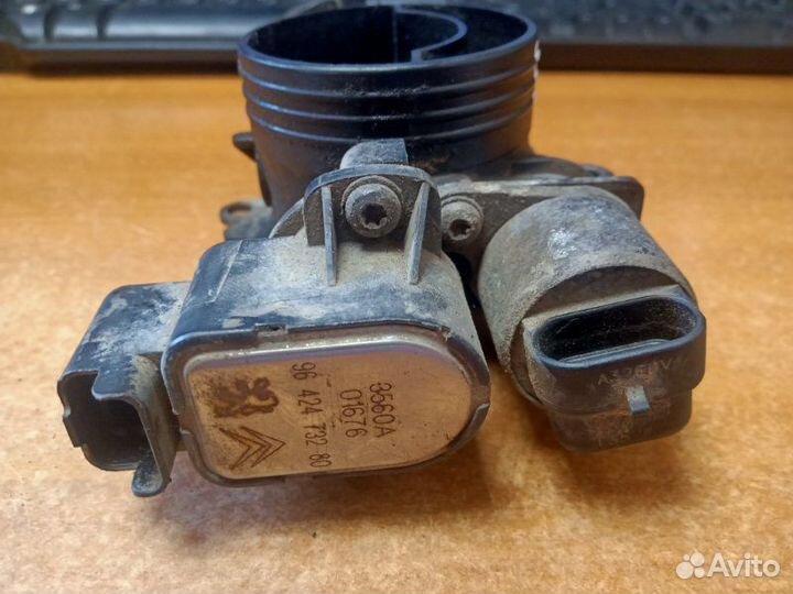 Дроссельная заслонка Peugeot 307 1 2006