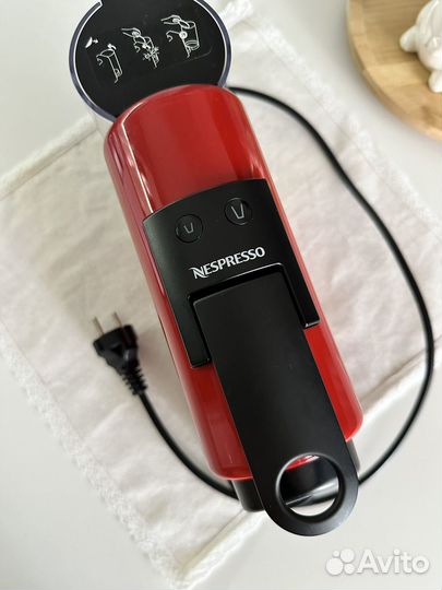 Кофеварка капсульная nespresso delonghi