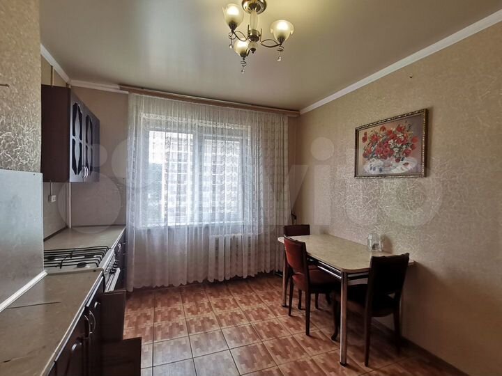 1-к. квартира, 41 м², 8/10 эт.