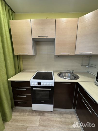 Кухонные гарнитуры угловые бу