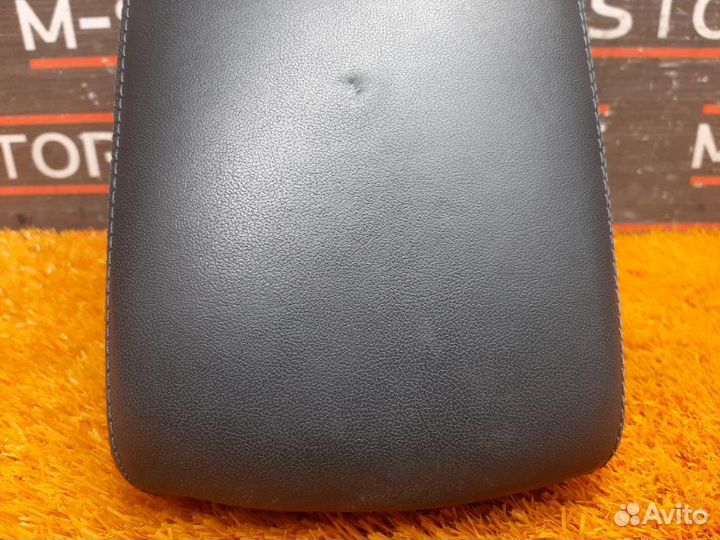 Подлокотник Audi A6 C6/4F BDW 2008