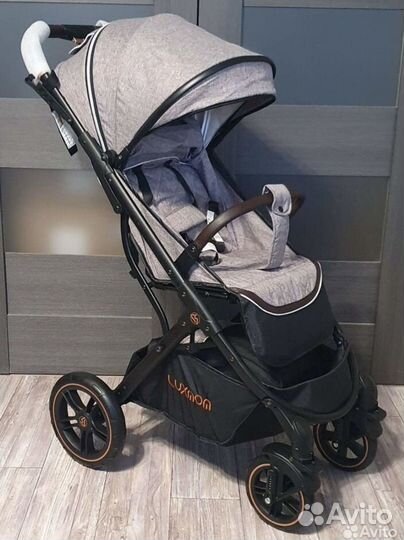 Прогулочная коляска Luxmom, матрас+рюкзак
