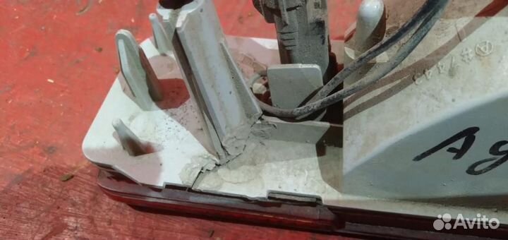 Митсубиси аутлендер фонарь задний в бампер птф