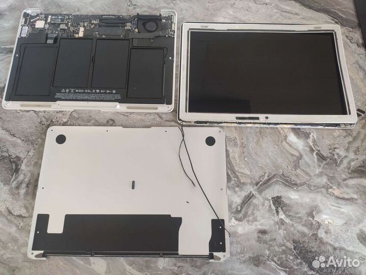 Macbook Air 13 2015 A1466 по запчастям все рабочее