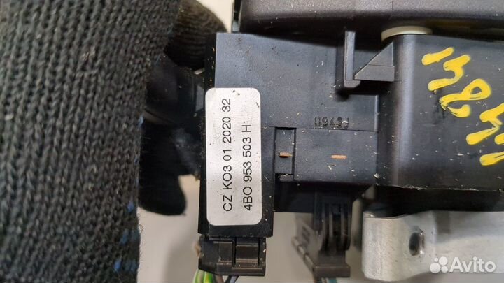 Переключатель поворотов и дворников Volkswagen Golf 4, 2003