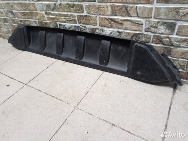 Воздухозаборник Audi Q7 4L 2013