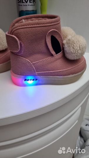Ботинки на девочку