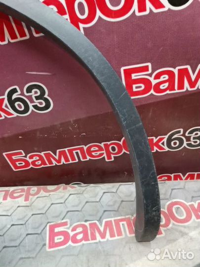 Накладка крыла задний правый Volkswagen Touareg