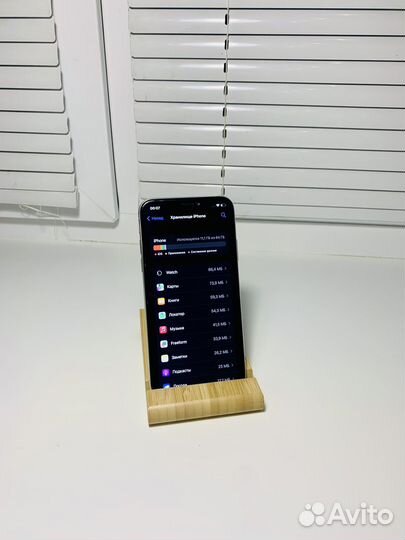 iPhone X, 64 ГБ