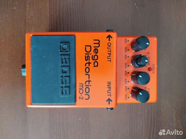 Гитарная педаль boss Mega Distortion MD-2