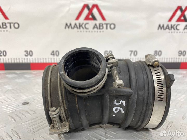 Б/У трубка воздухозаборника (патрубок, шланг)