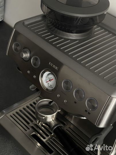 Кофемашина bork c804