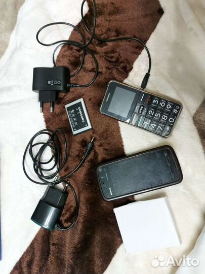 Телефоны на запчасти, зарядки, usb-кабель, аккум