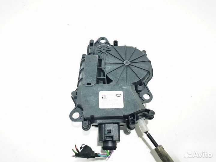 Замок крышки багажника Land Rover 2 рест