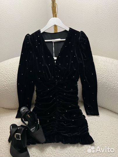 Бархатное платье мини