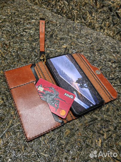 Чехол для телефона из кожи ручной работы