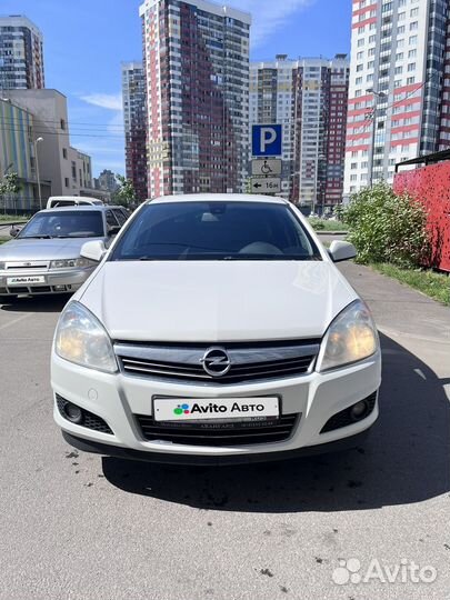 Opel Astra 1.6 МТ, 2013, 240 000 км