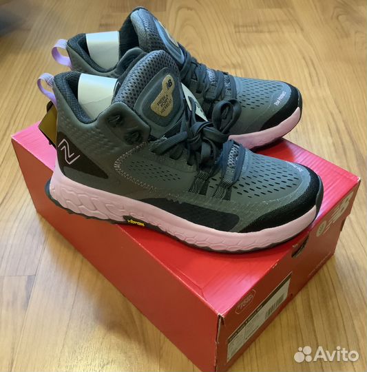 Кроссовки женские высокие 37 размер