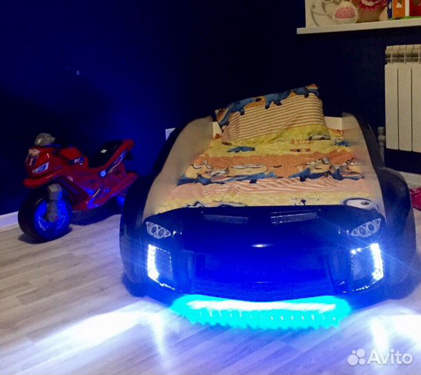 Кровать машина