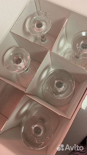 Бокалы для мартини и коктелей