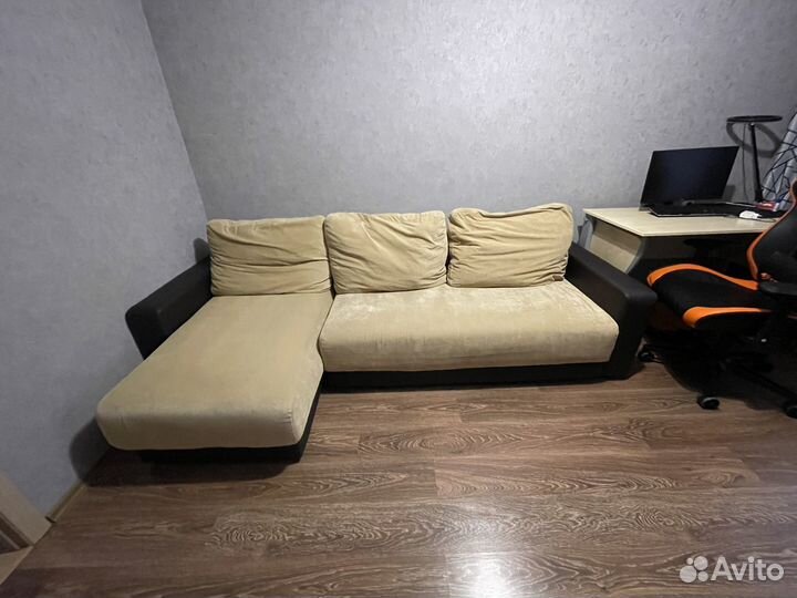 Угловой диван