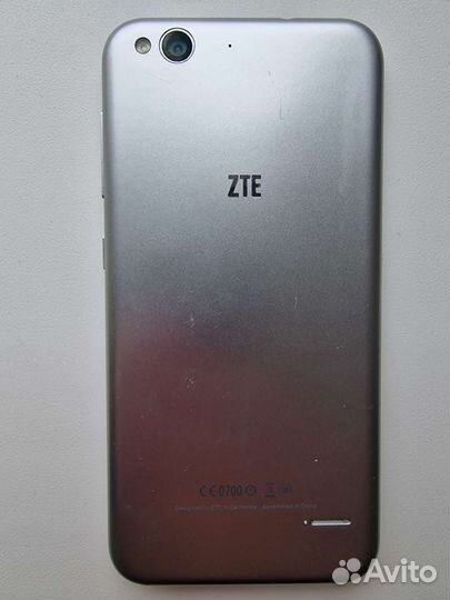 Телефон ZTE Blade S6