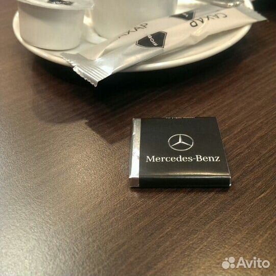 Брендированный шоколад с логотипом оптом на заказ