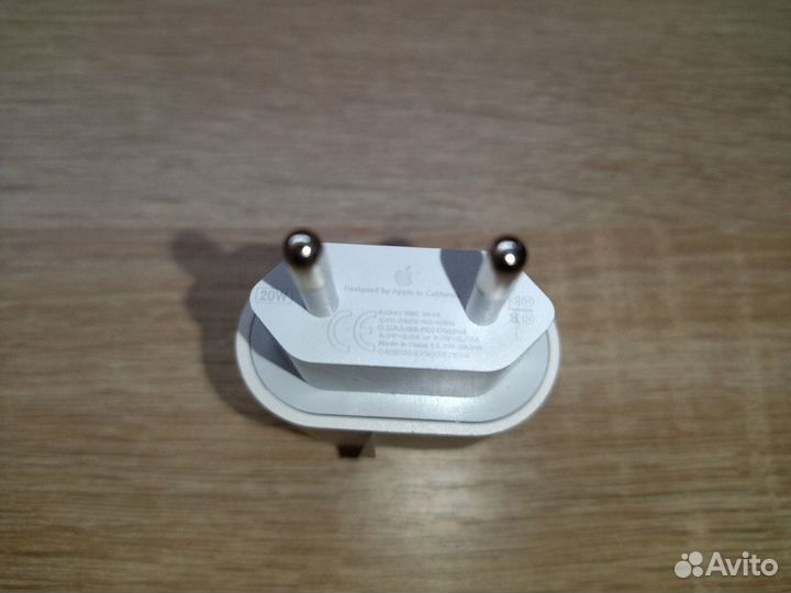 Блок питания Apple iPhone 20W Power Adapter USB-C