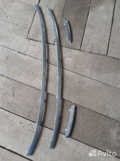 Молдинг на решотку радиатора honda CRV