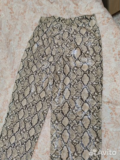 Брюки из экокожи zara