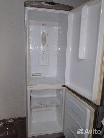 Холодильник LG на запчасти