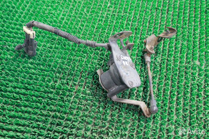 Датчики положения кузова комплект GMC Yukon GMT800