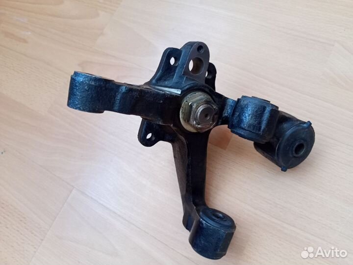 Поворотный кулак задний левый Lifan Smily