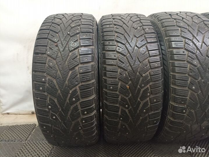 Gislaved NordFrost 100 215/55 R17