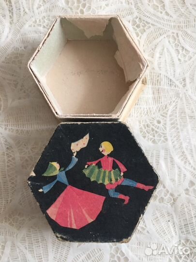 Косметика СССР.Пудреницы,зеркальце