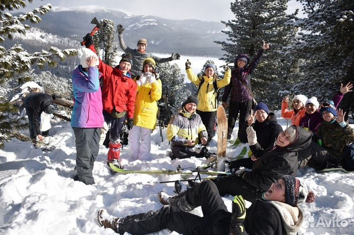 Ергаки поход на снегоступах, висячий камень
