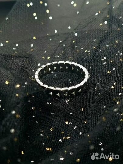 Кольцо стальное сердца