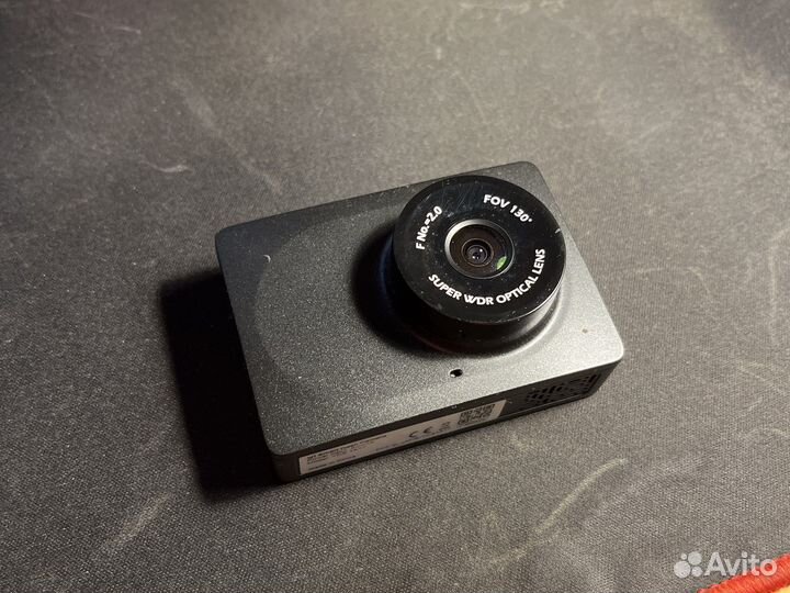 Видеорегистратор yi smart Dash Camera