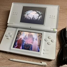 Nintendo DS Lite