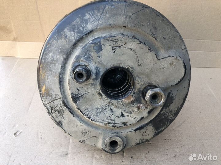 Вакуумный усилитель тормозов GM