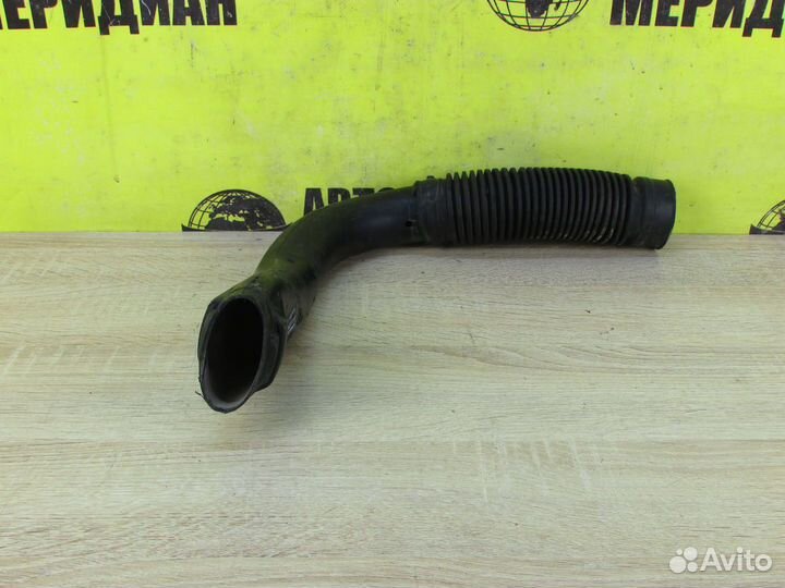 Патрубок воздушного фильтра Лада Ларгус