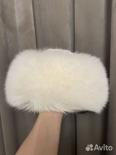 Зимняя меховая шапка