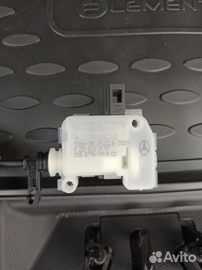 Продам привод замка двери GL x164