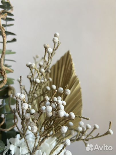 Композиция в кашпо Флоринта из сухоцветов