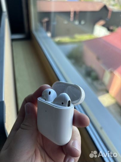 Airpods 2