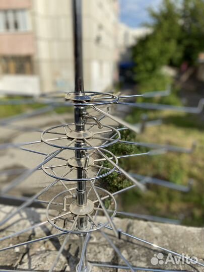 Вращающаяся стойка для товаров