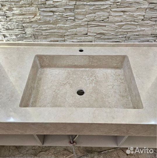 Столешница для ванной