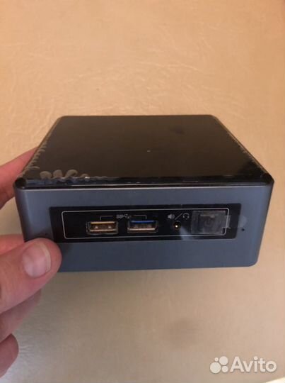 Intel NUC6cayh