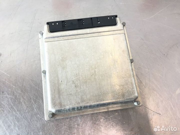 Блок управления двигателем Mercedes C-Class W203