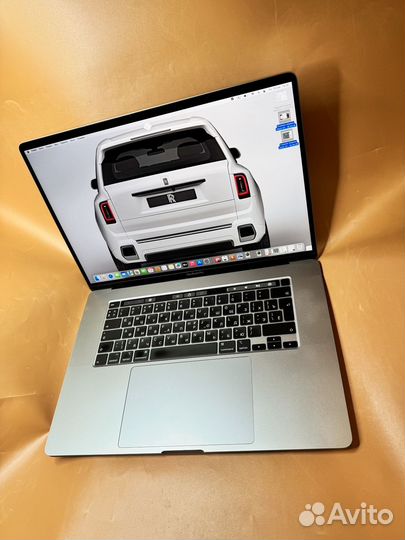 Apple macbook pro 16 2019 отличный